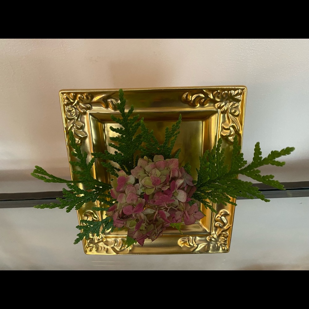 Gold Small vase